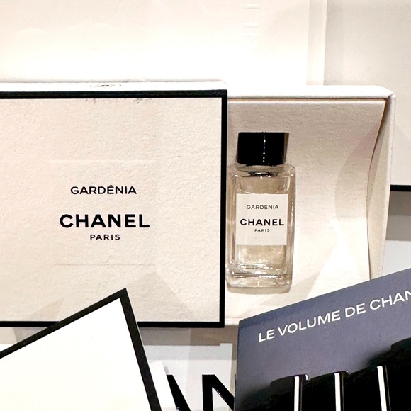 Chanel les exclusifs Gardenia miniature and exclusifs Beige & le volume mascara - Picture 2 of 3